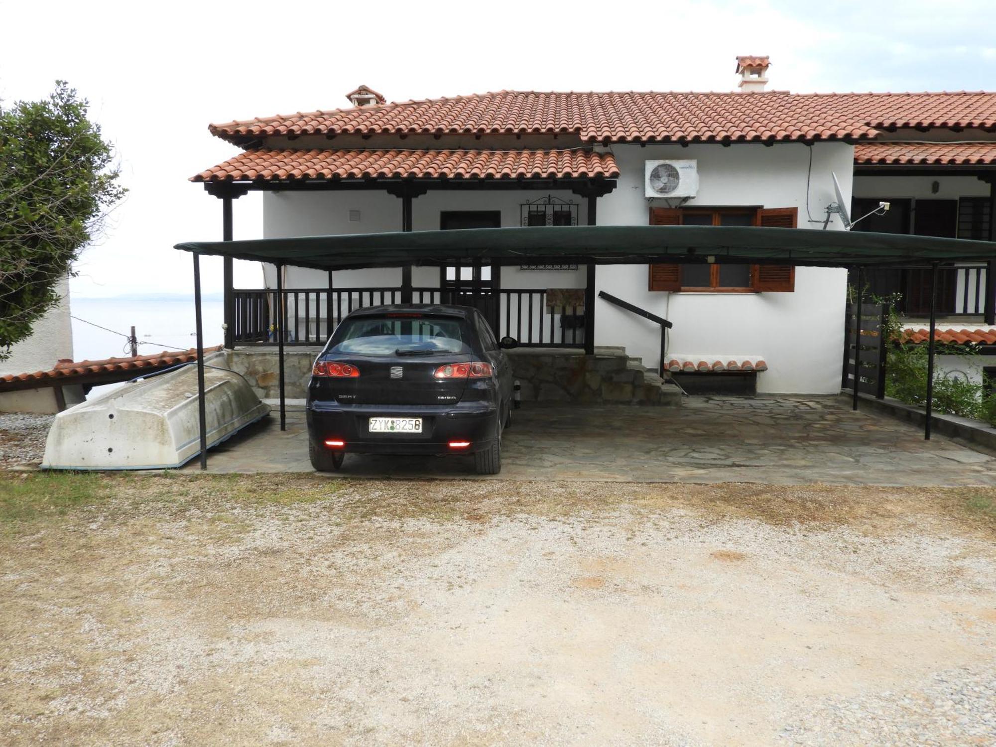 Sangue Blu Beachfront Villa Apartment Agios Nikolaos  Exterior foto